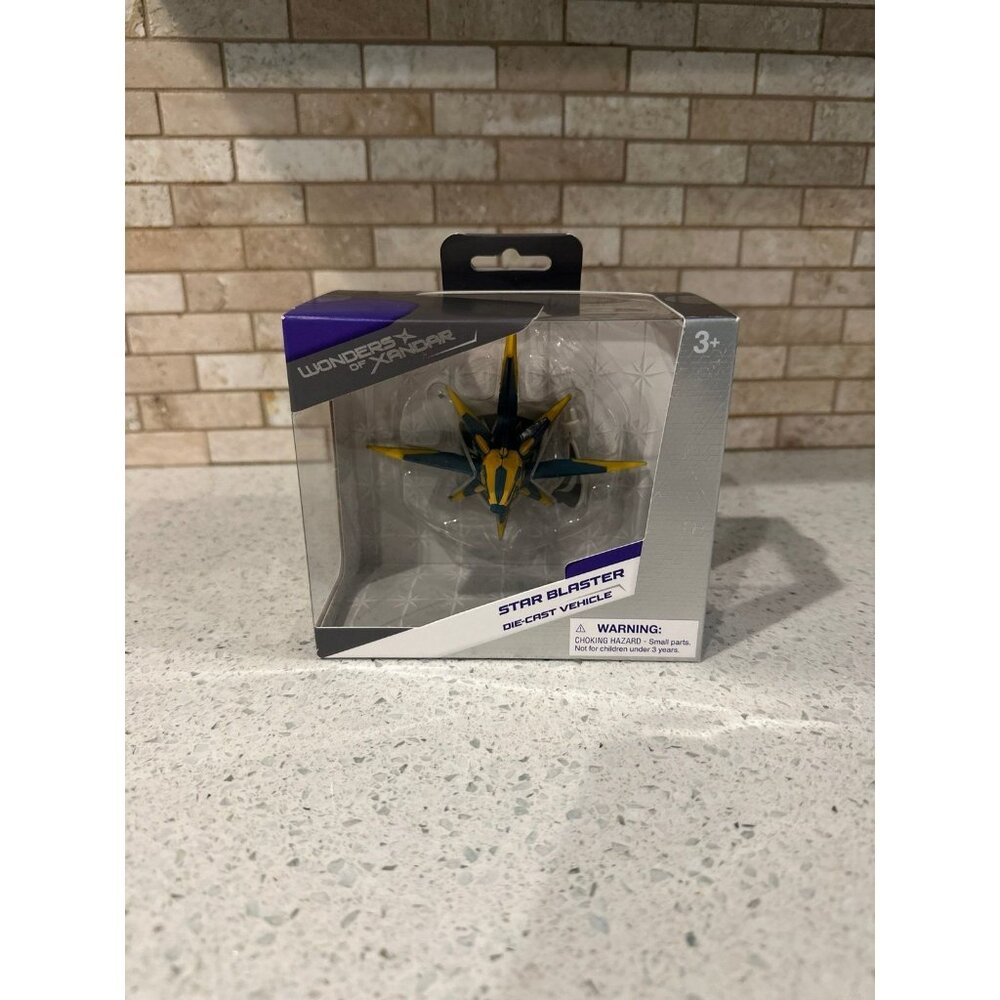 Disney Guardians Of The Galaxy Wanders Of Zander Star Blaster Die Cast Vehicle